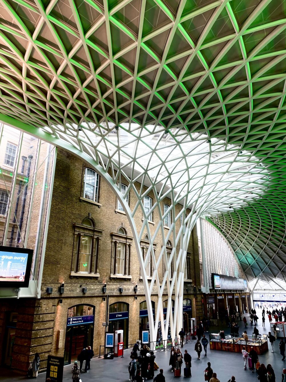 Luggage storage service King’s Cross Station